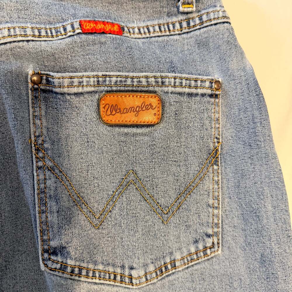 Wrangler Women’s 18MWZ Cowboy Cut Slim Fit Stretch High Rise Jeans Size 11/30